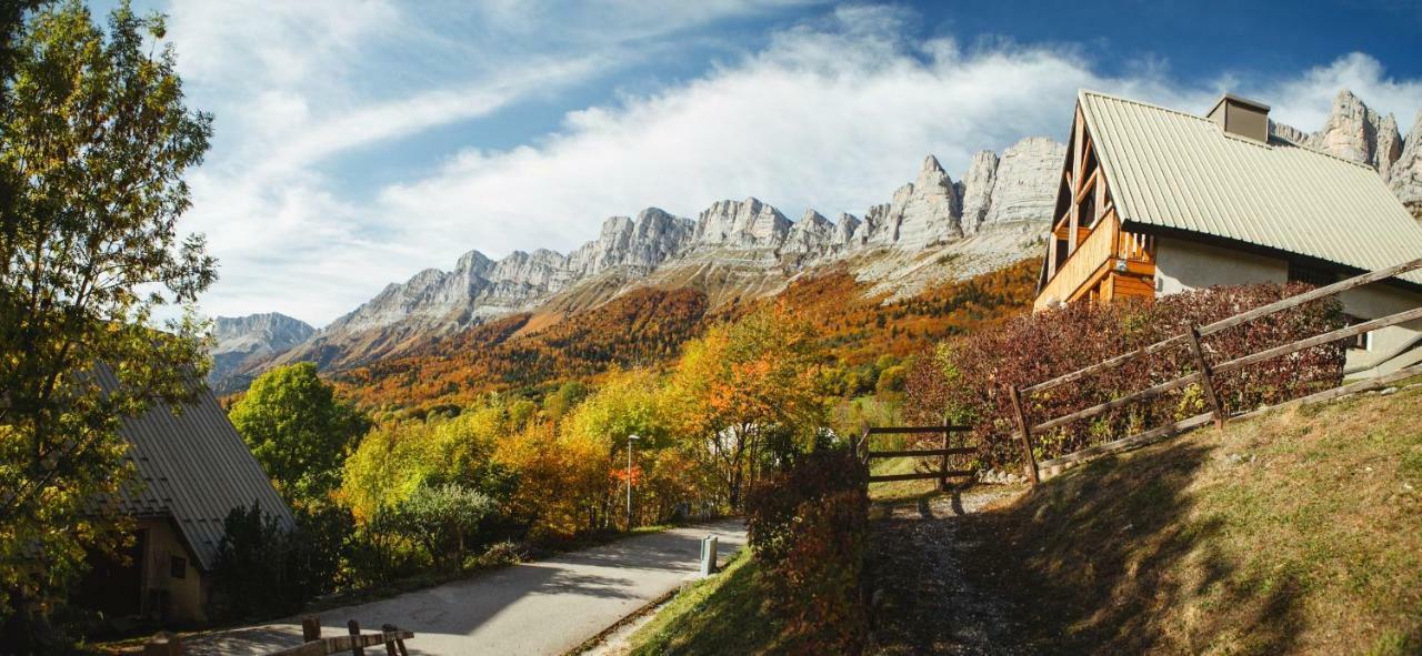 Les chalets de Pré Clos en Vercors Saint-Andéol Exterior foto